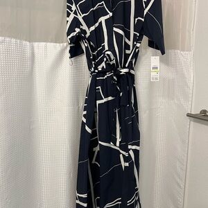 DKNY Monochrome Elegance